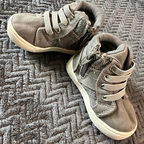 Wonder Nation No Tie, Side-Zip Gray Tennis Shoe for Toddlers - Picture 2 of 5